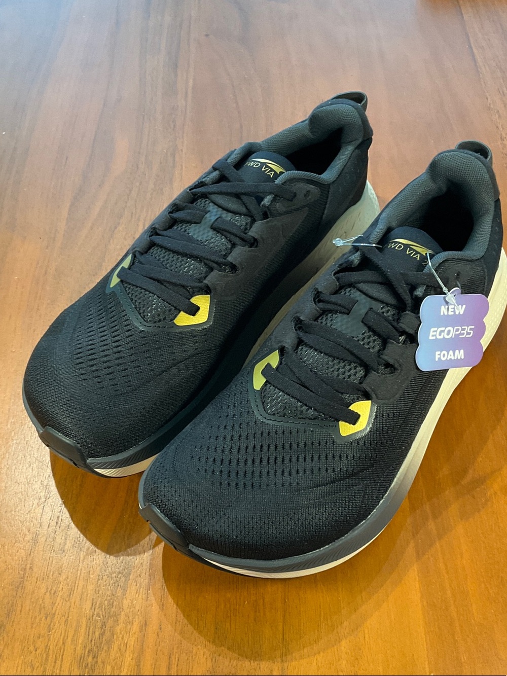 FWD Via 2 Altra Black Athletic Running Shoes with gold Accents sample